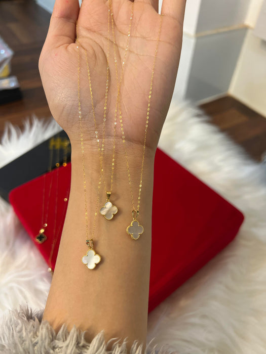 18K Gold Clover Necklace Mother of Pearl