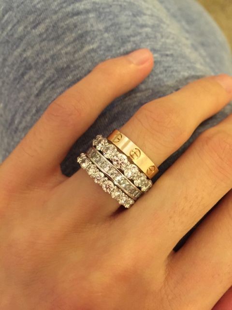 18K Gold Love Ring - 2 grams