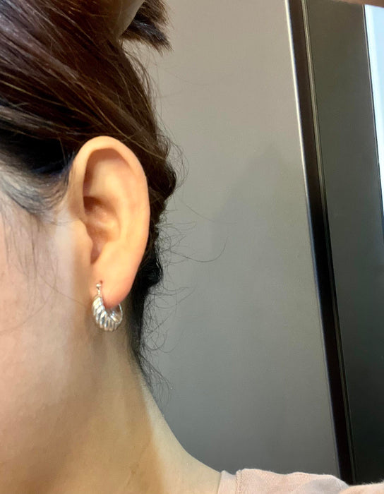 18K White Gold Dome Earrings