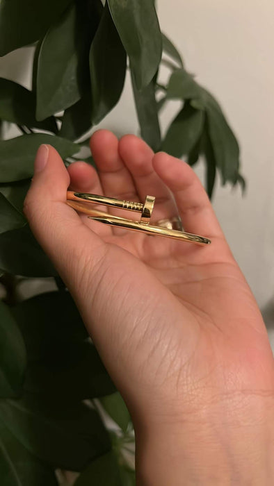 Voylla Gold-Plated Oxidised Adjustable Finger Ring